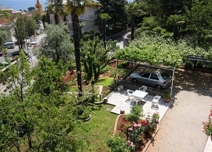 With A Parking Space Lovran, Opatija - 2302 Gasthof Lovran