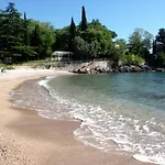 게스트하우스 With A Parking Space Lovran, Opatija - 2302 로브란