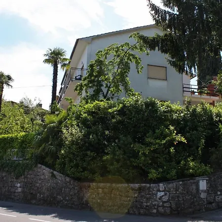 게스트하우스 With A Parking Space Lovran, Opatija - 2302