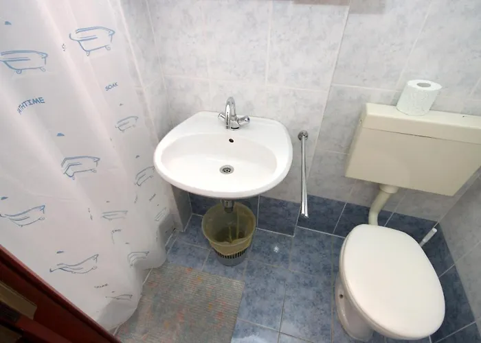 Affittacamere With A Parking Space Lovran, Opatija - 2302 3*